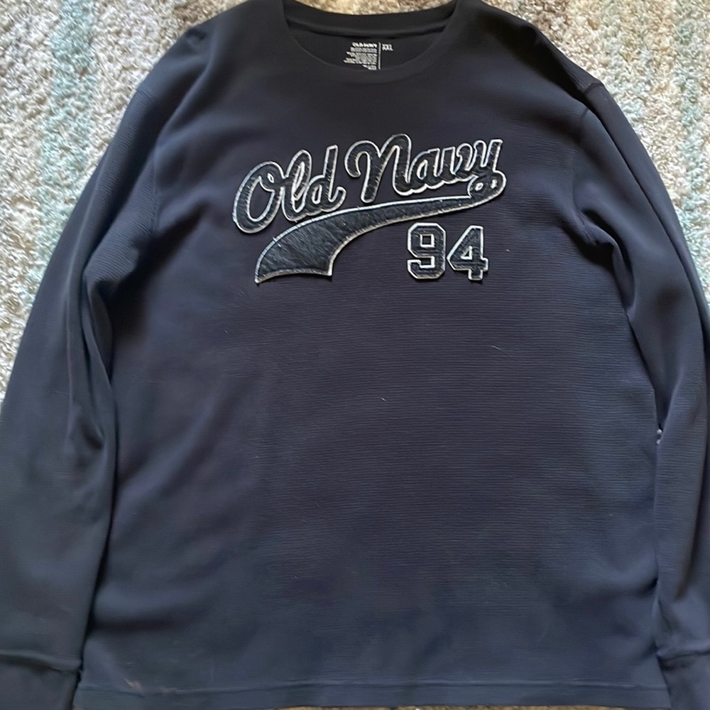 Old Navy Crewneck sweater